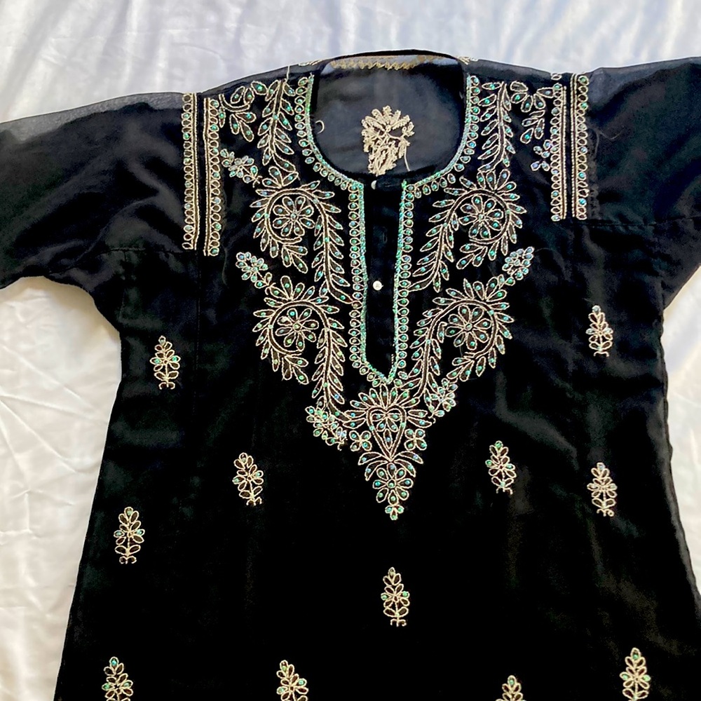 Blouse.